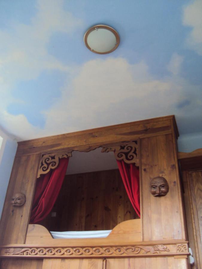 Bed and Breakfast El Gato Negro Монтиньяк Экстерьер фото